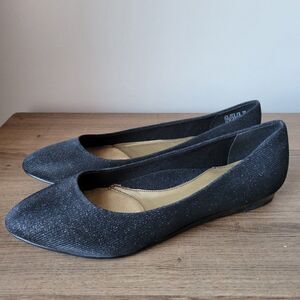 NEW WITHOUT BOX SOFT STYLE HUSH PUPPIES SHIMMER POINTY FLATS SIZE 9.5 WOMENS